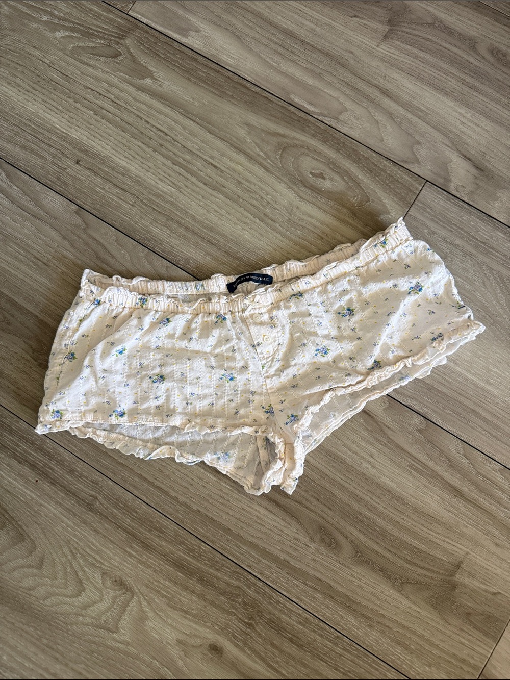 Brandy Melville floral ruffle bloomer shorts